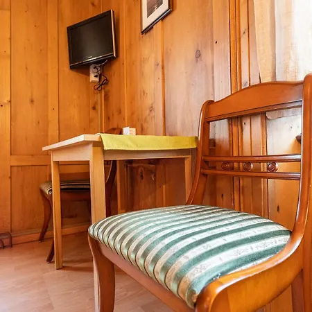 Edelweiss Casa de hóspedes Vals